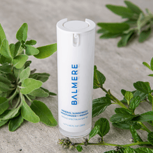 Load image into Gallery viewer, SunscreenSquare_greens-Moisturizer
